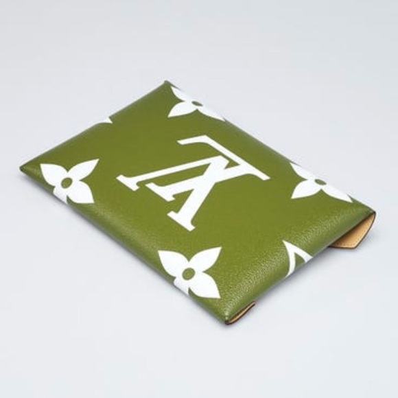 Valentines Day Gift! Leather Heart Bookmark - Picture 8 of 8